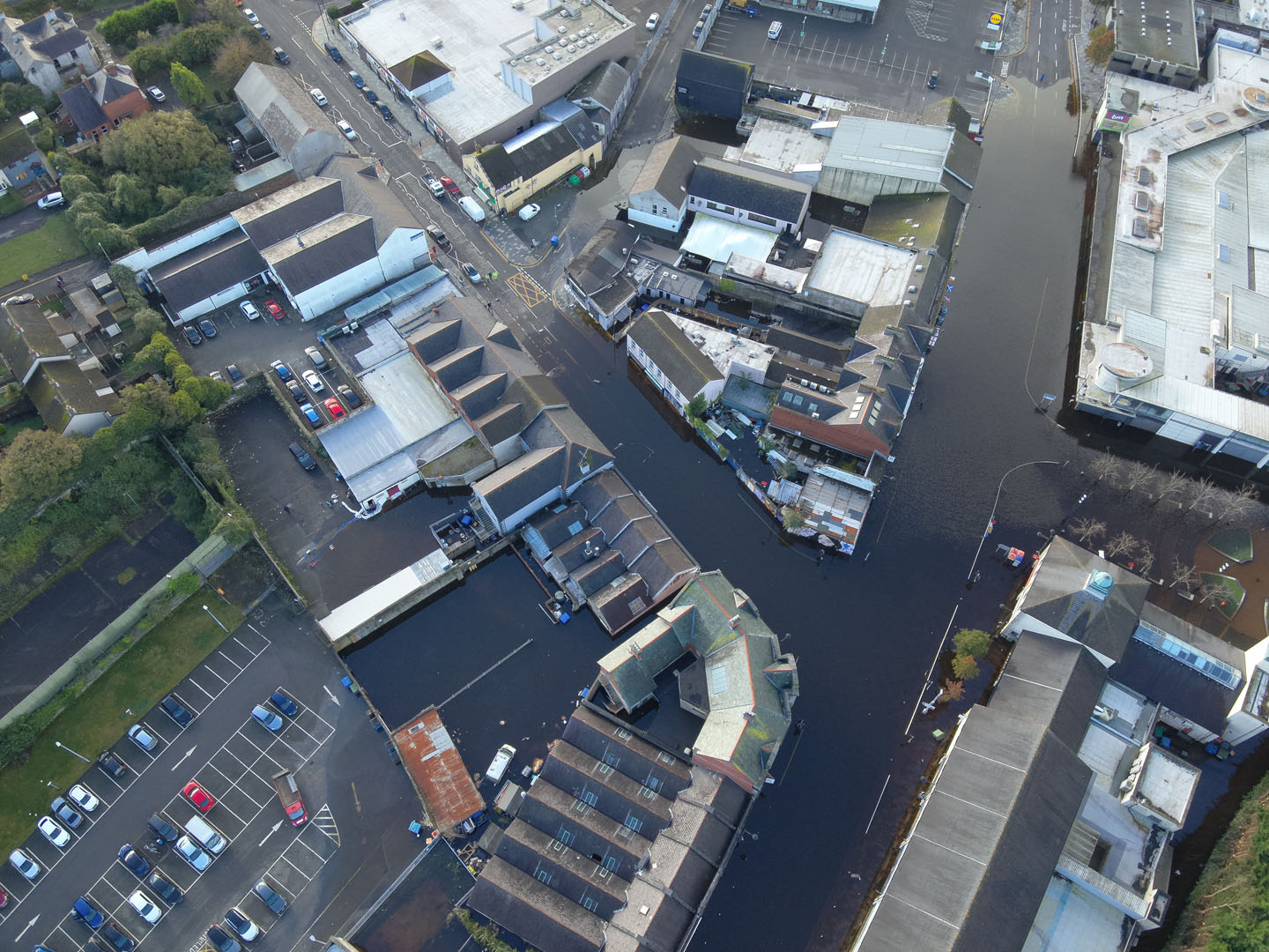 How is asset management evolving to build resilient flood and coastal infrastructure for an uncertain future?